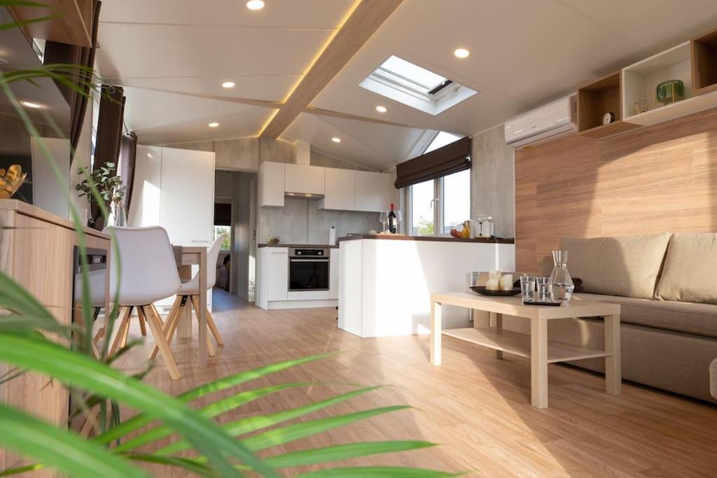 Appartement Gemuetliches, Voll Ausgestattes Tiny House à Vilseck Extérieur photo